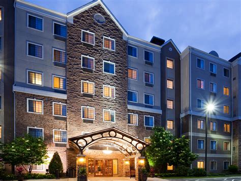 Hotel near Mall of America .